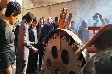 آیین کلنگ زنی پروژه اینترنت فیبر نوری خمینی شهر 